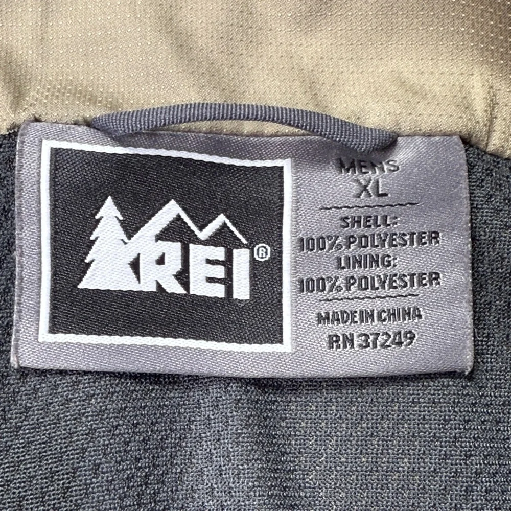 REI Hooded Windbreaker Jacket Men XL Tan  Neutral Outdoor Zip Pockets Mesh Lined